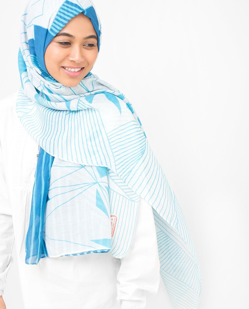Imperial Blue & Winter Sky Contour Hijab