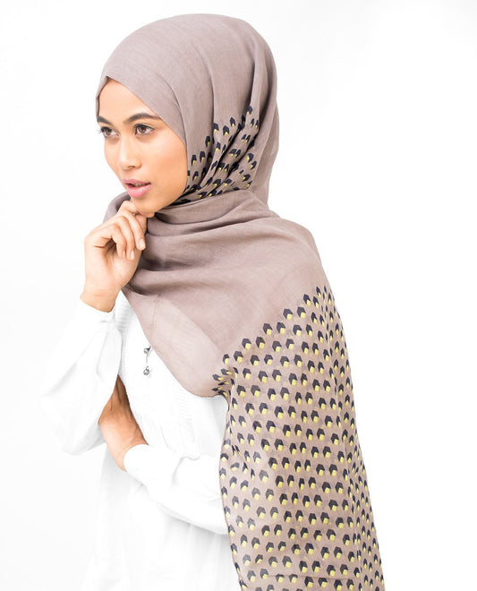 Griffin & Medieval Grey Yellow Hijab