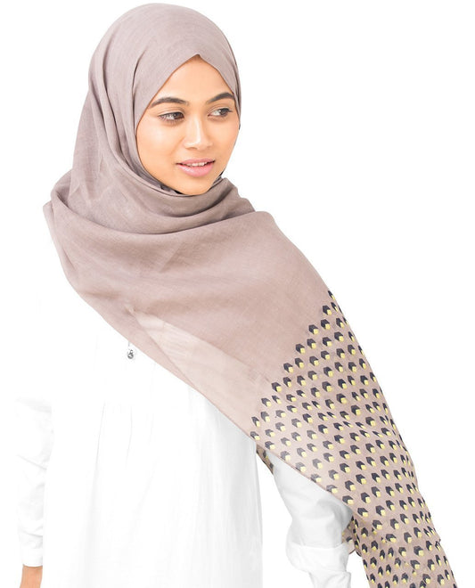 Griffin & Medieval Grey Yellow Hijab